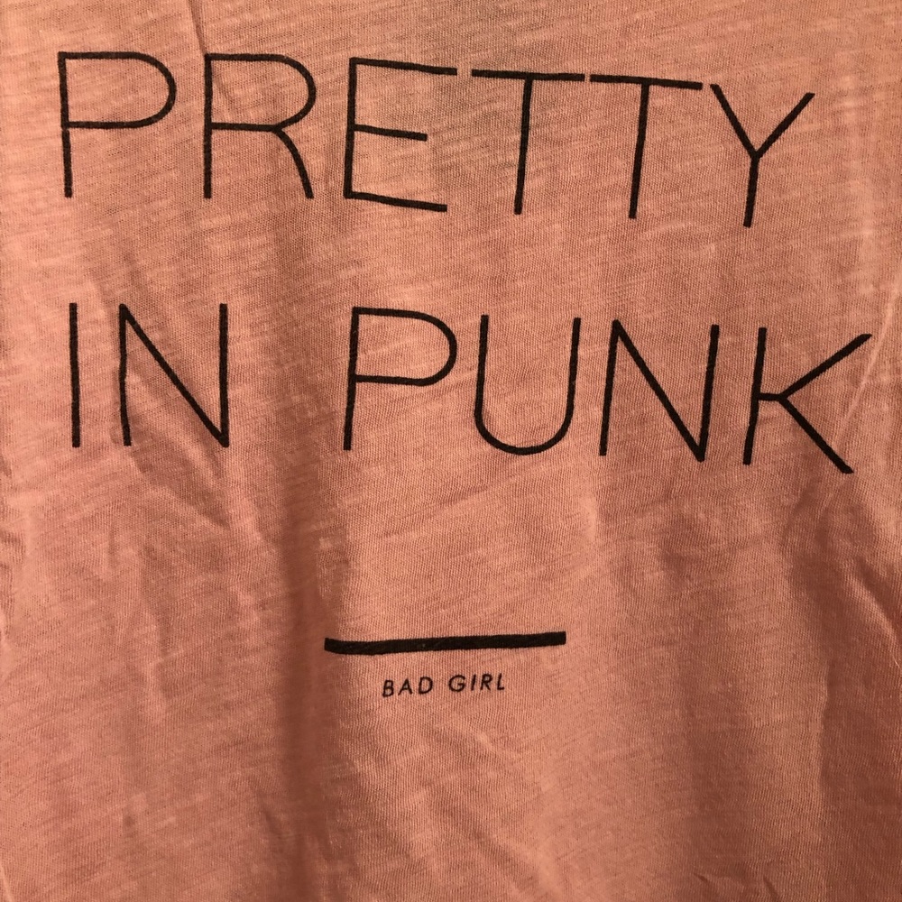 Distressed petal pink tank top w graphic